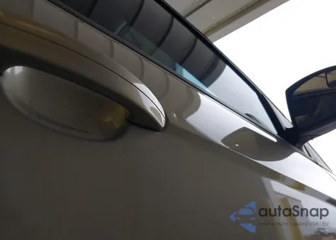 2016 Ford Focus Se z USA, uszkodzony, nr VIN 1FADP3F21GL203761